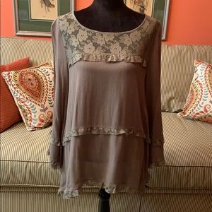 Pretty olive green too with lace accents - size L